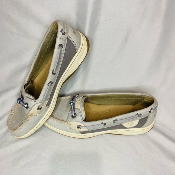 Women’s Sperry’s Light Grey size 6M deck shoes pul/slip on shoes - Picture 4 of 5